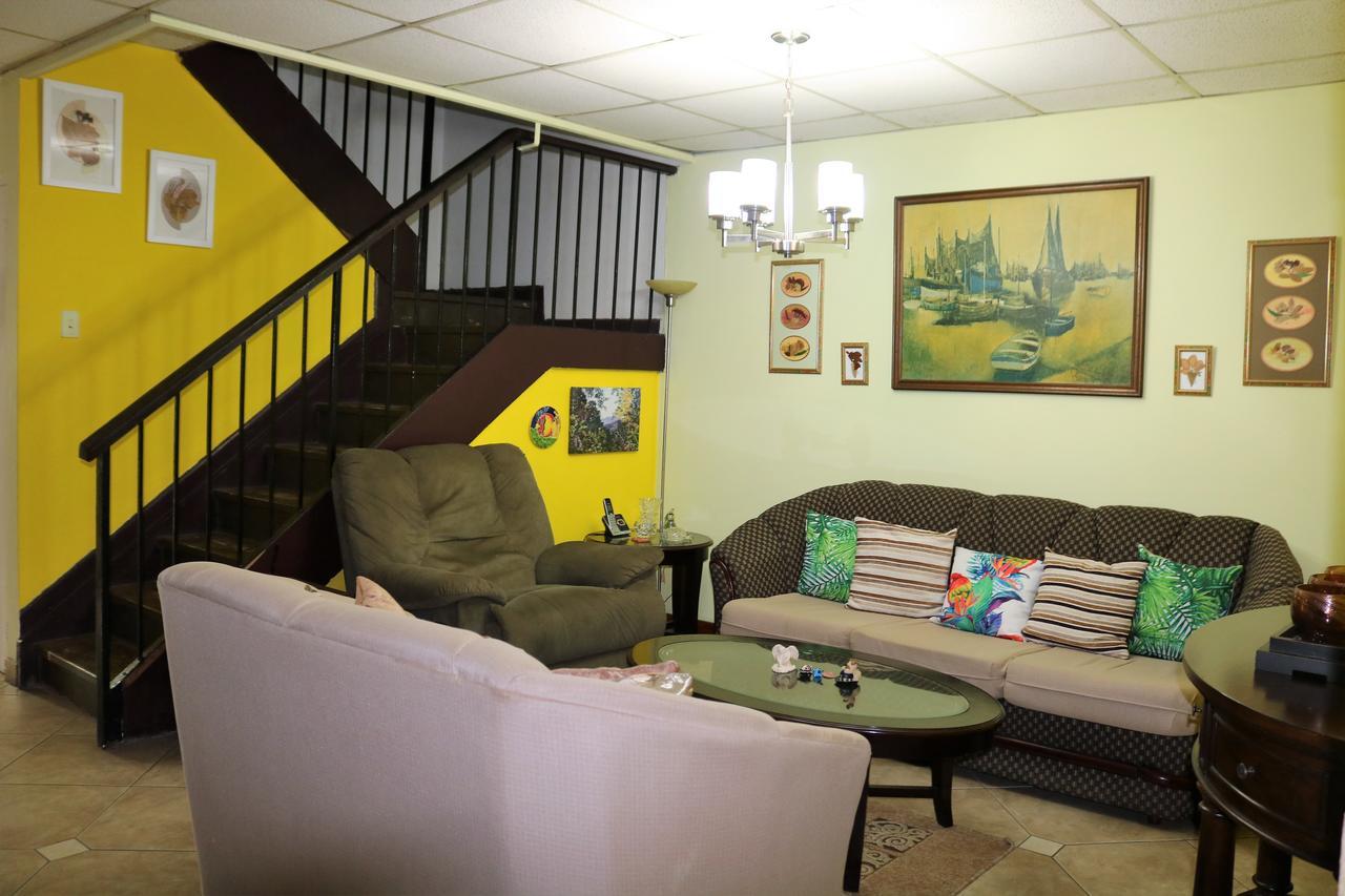 The Illiers Bed & Breakfast Port of Spain ภายนอก รูปภาพ